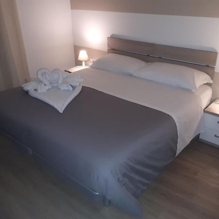Residenza Miola Aparthotel Saronno Kültér fotó