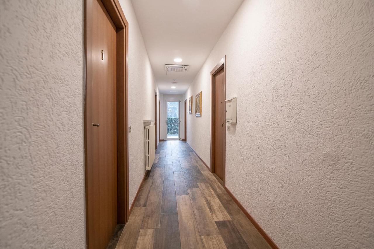 Residenza Miola Aparthotel Saronno Kültér fotó